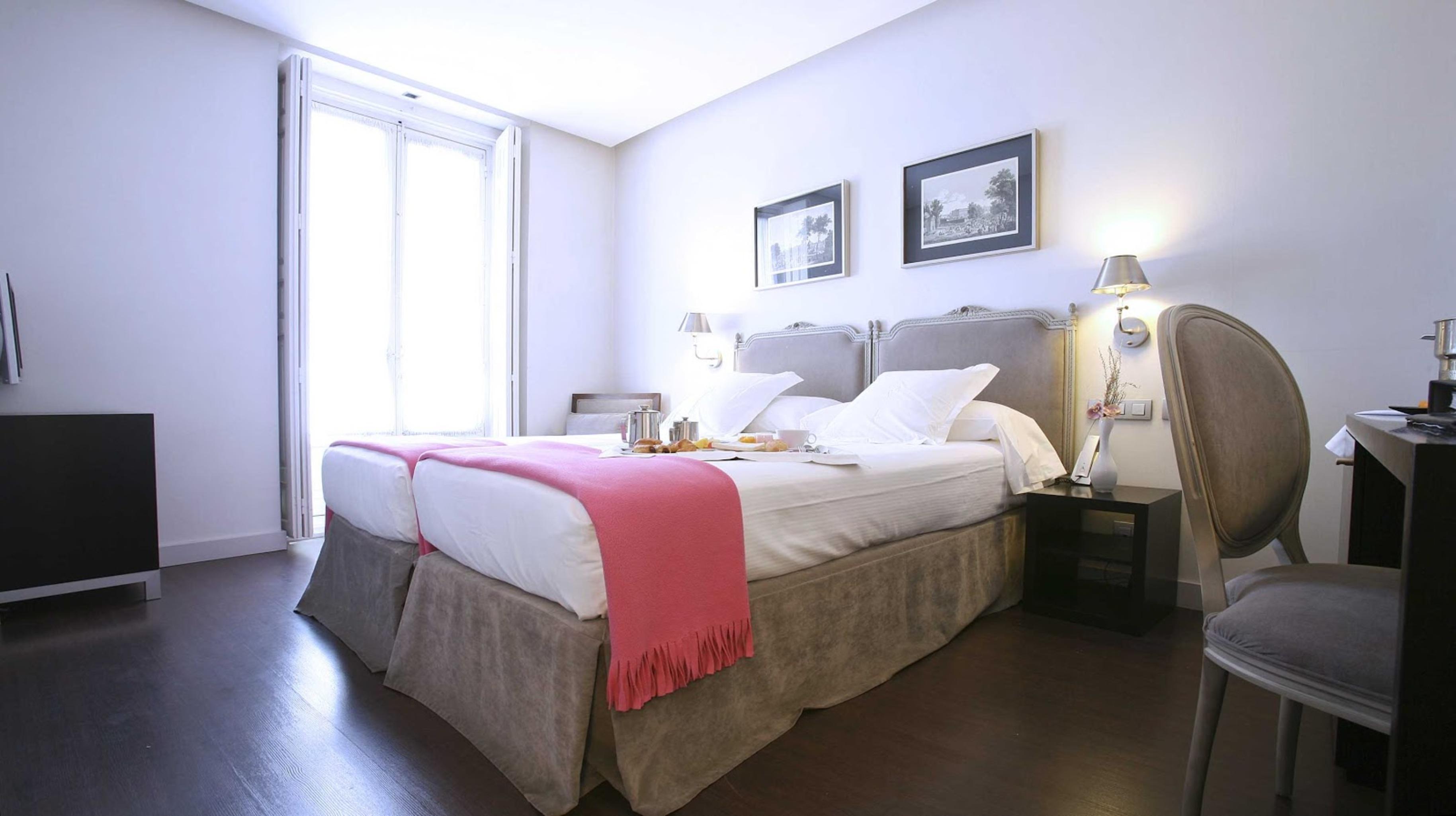 Hotel Meninas - Boutique Opera Madrid Ngoại thất bức ảnh