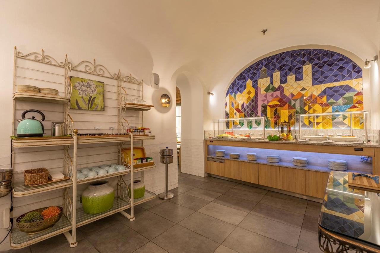 Hotel Meninas - Boutique Opera Madrid Ngoại thất bức ảnh
